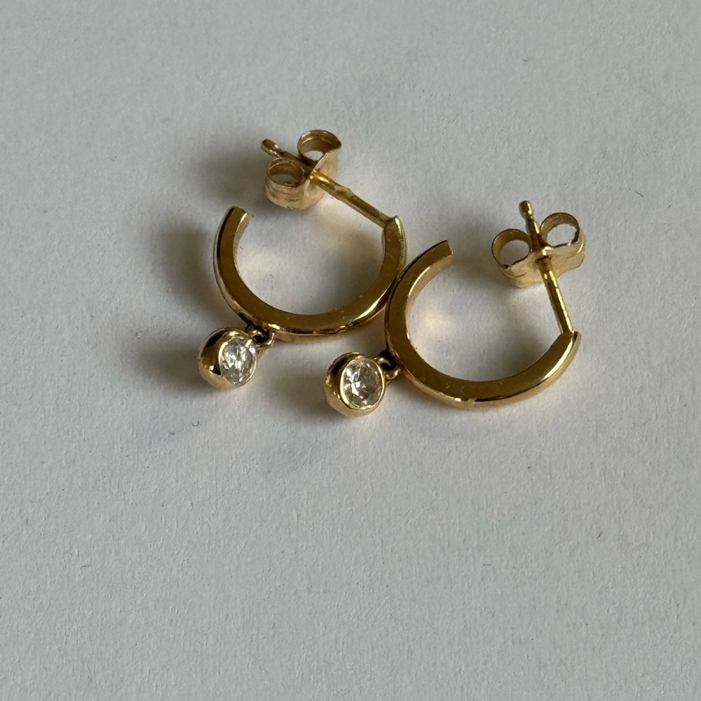 Aurate Huggie Earrings with Bezel